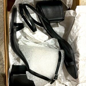 Audrina black leather